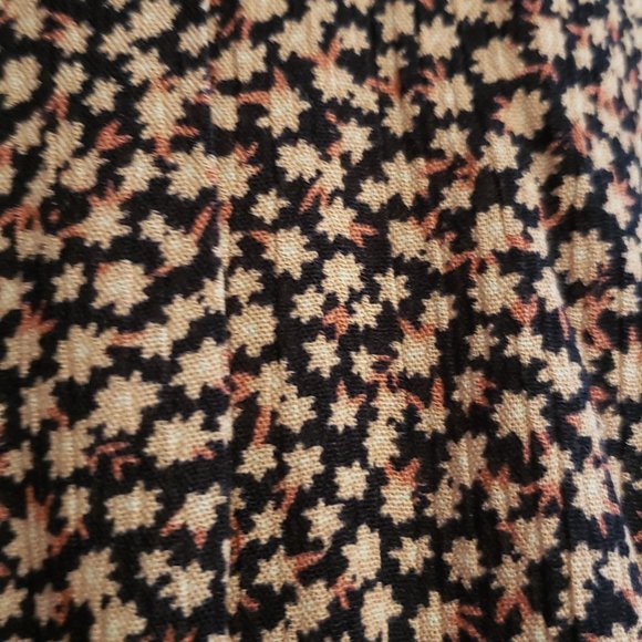 Reitmans Short Sleeve Printed Midi Dress with Sash - Picture 5 of 9